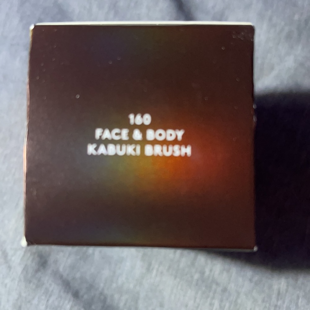 Fenty Face & Body Kabuki Brush 160 - Picture 3 of 5